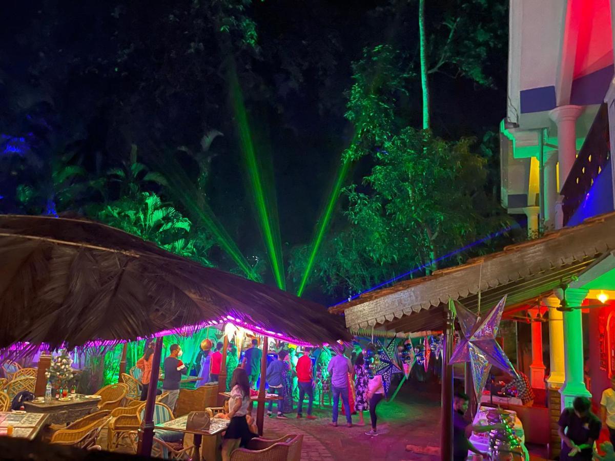 Hotel Presa Di Goa - Smith And Appy Managed Calangute Zewnętrze zdjęcie
